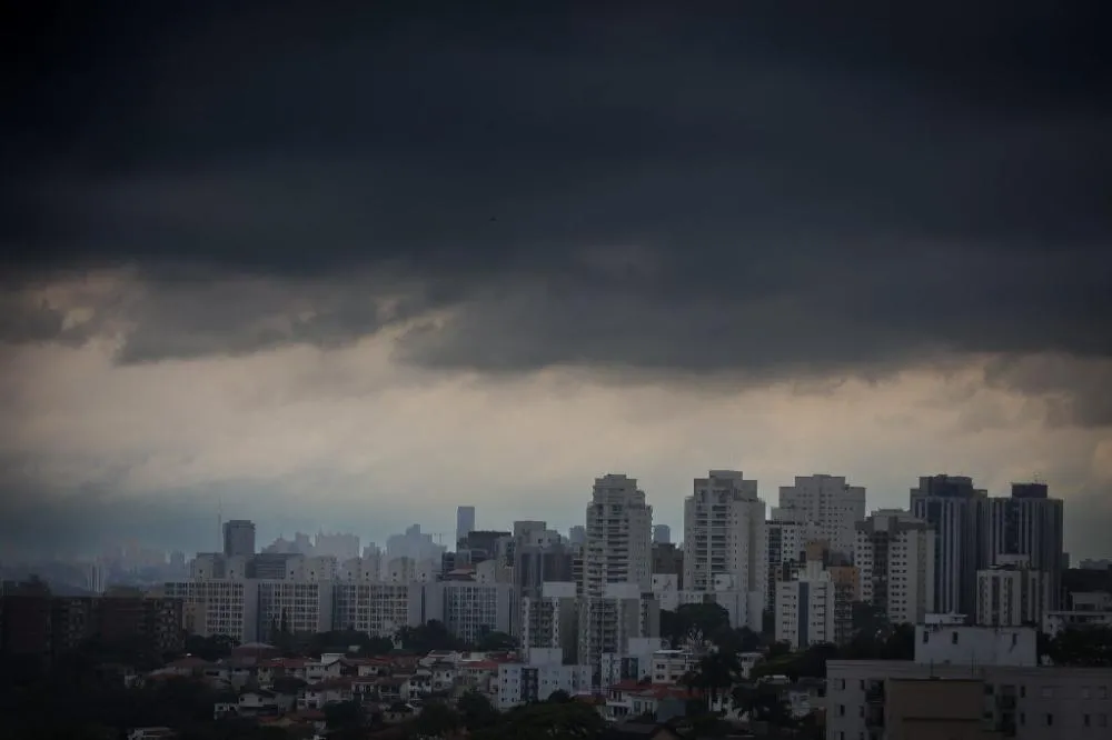 Inverno começa no Brasil com previsão de temperaturas mais altas por influência do El Niño