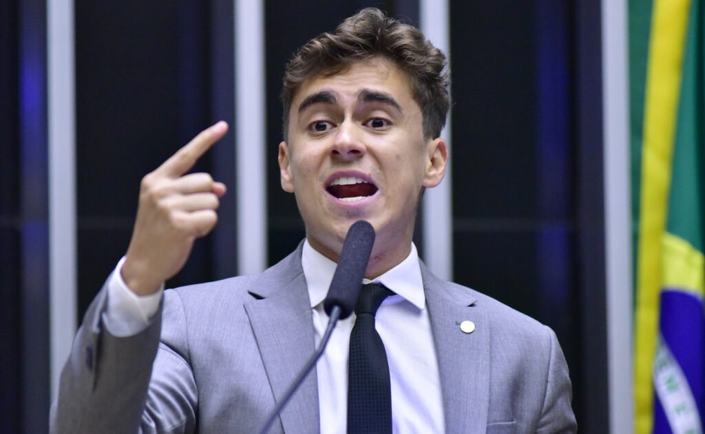 Nikolas Ferreira supera votação de 2022 durante apuração em Minas Gerais
